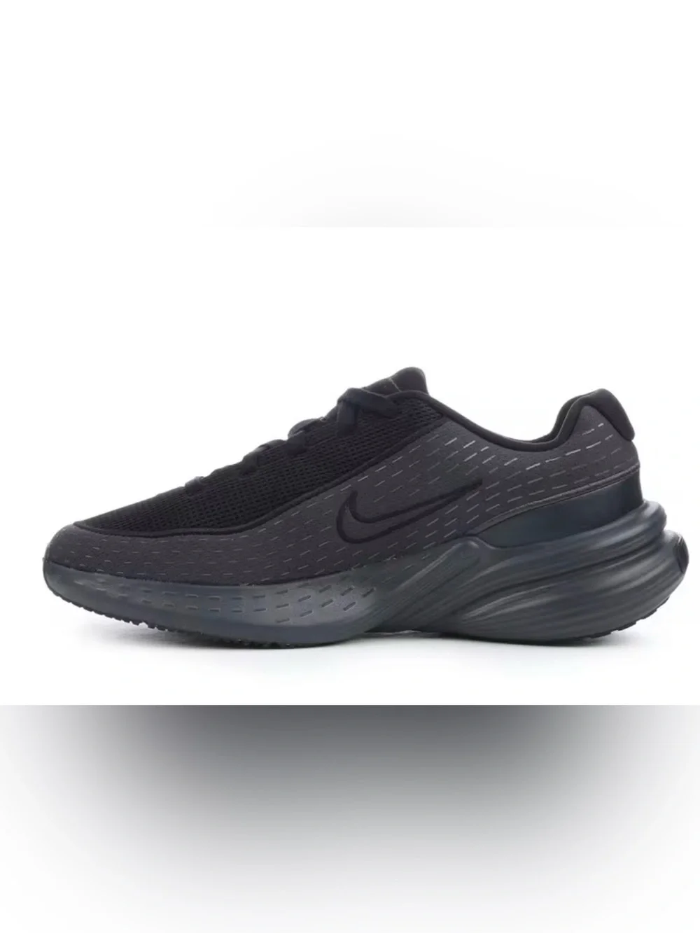 Nike Men’s Black and Gray Running Sneaker